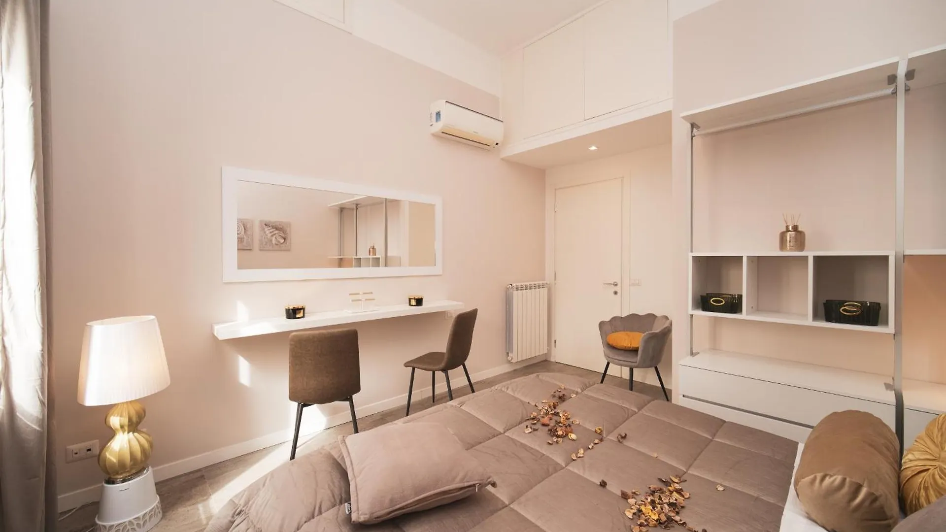 Venus Penthouse - Favoloso Attico In Pieno Centro A Roma 0*, Rome Italy
